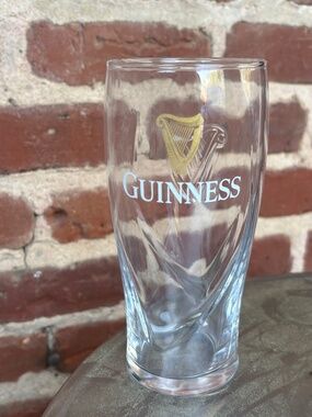 Guiness Gravity Pint Glass 20 oz